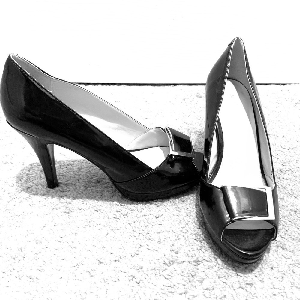 Nine West leather Black heels (shiny)